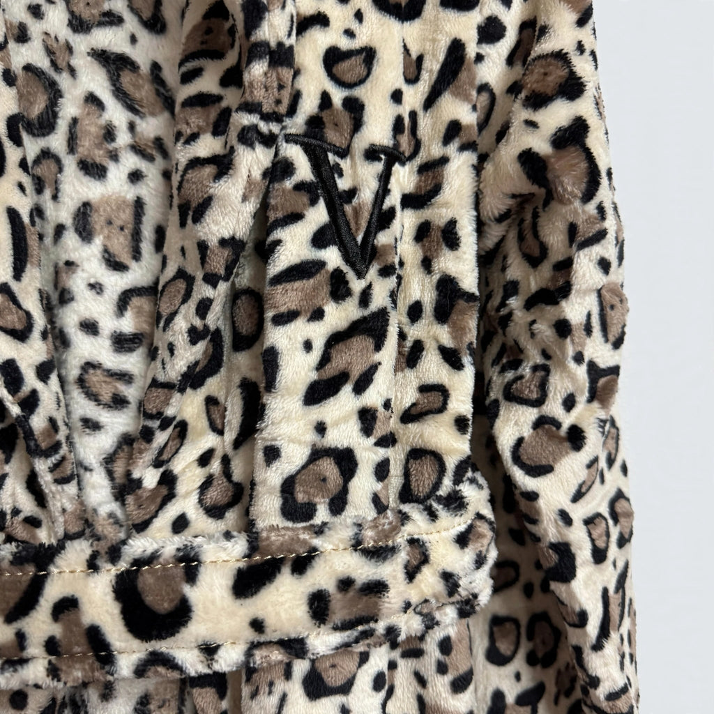 Bata de Casa Felpa Estampado Leopardo - Las Cucadas