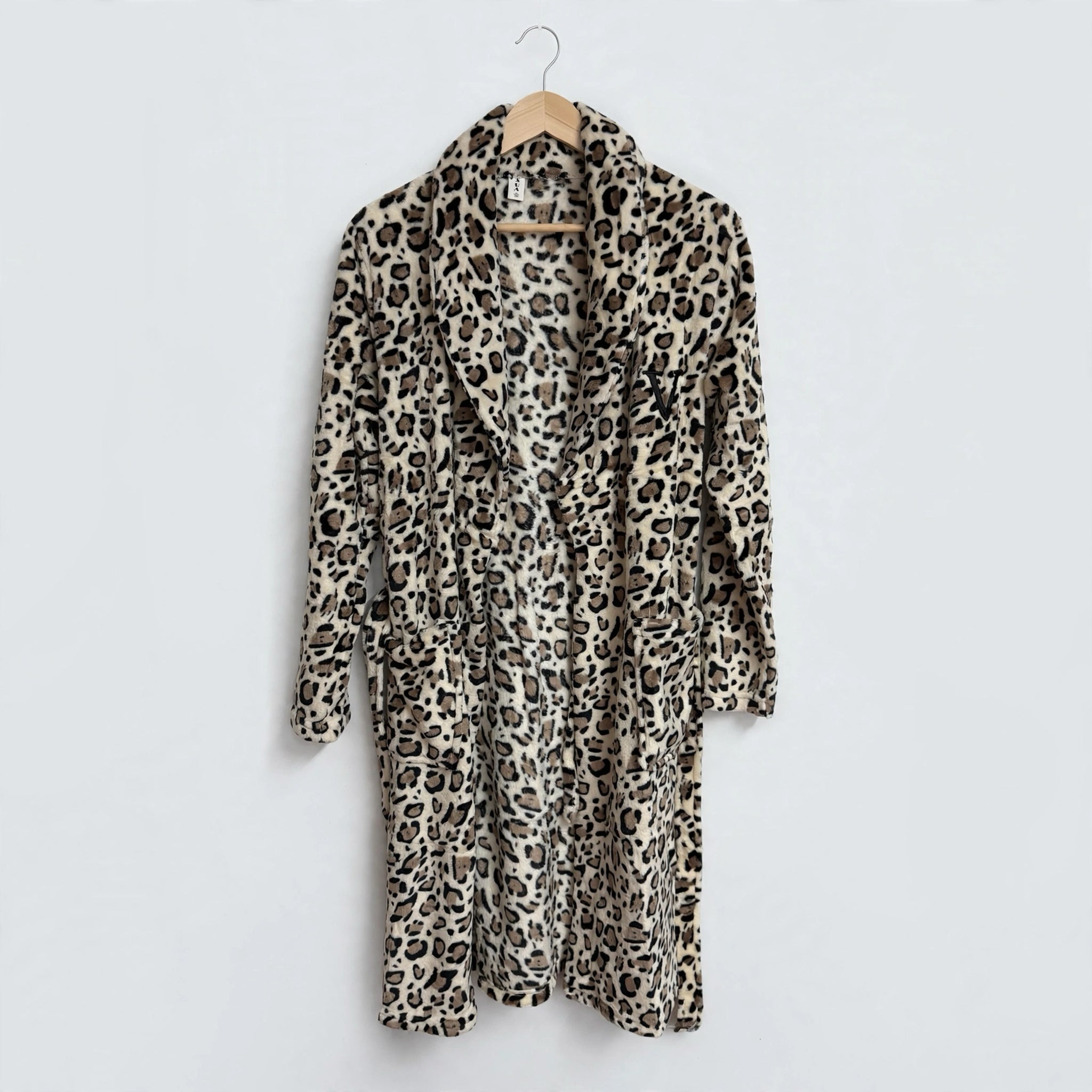 Bata de Casa Felpa Estampado Leopardo - Las Cucadas