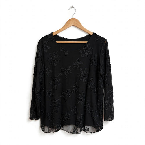 Blusa curvy con bordado floral hasta la talla 56 - Las Cucadas