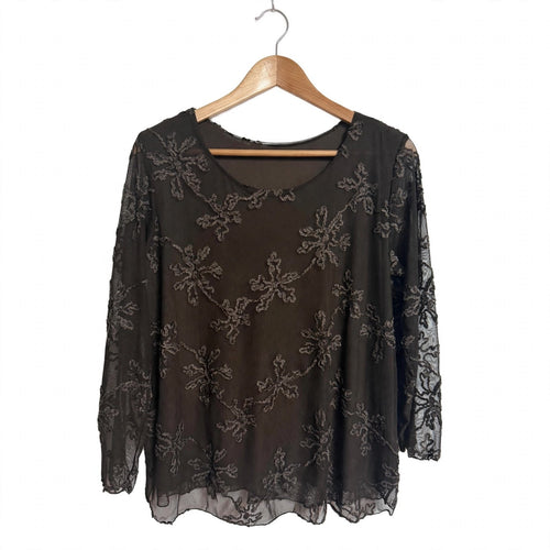 Blusa curvy con bordado floral hasta la talla 56 - Las Cucadas