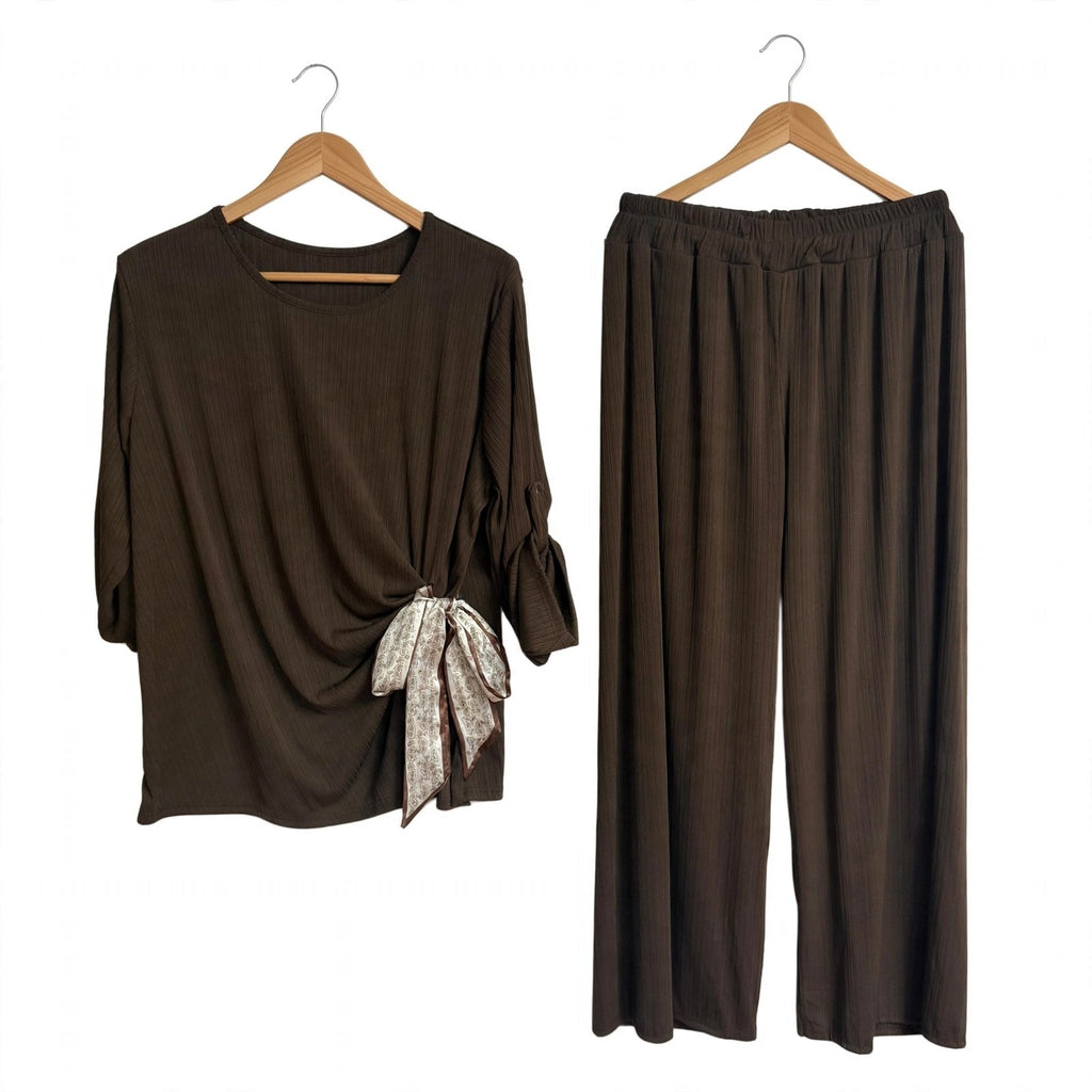 Conjunto curvy de blusa con lazada y pantalón hasta la 58 - Las Cucadas