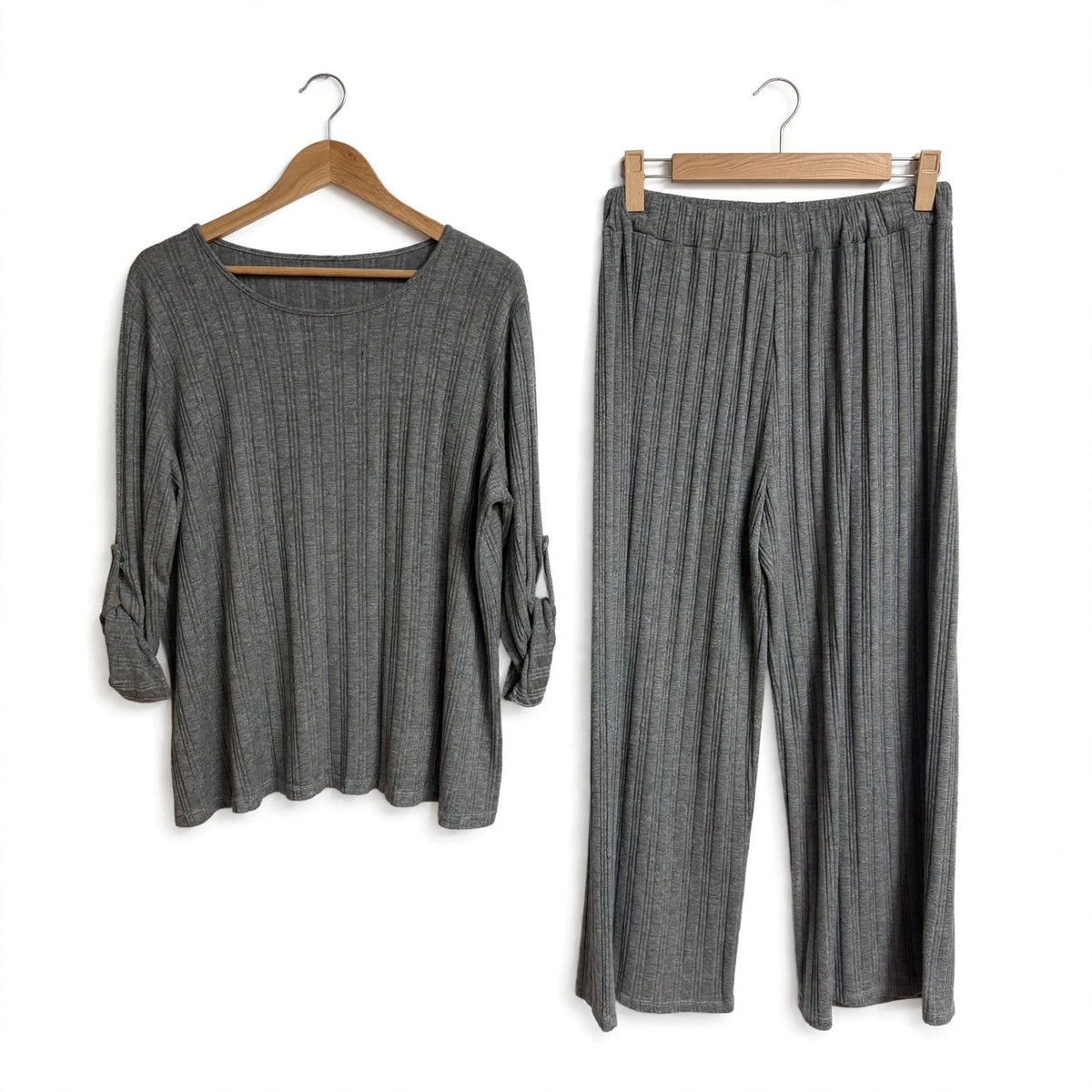 Conjunto Curvy de punto acanalado con pantalón ancho - Las Cucadas