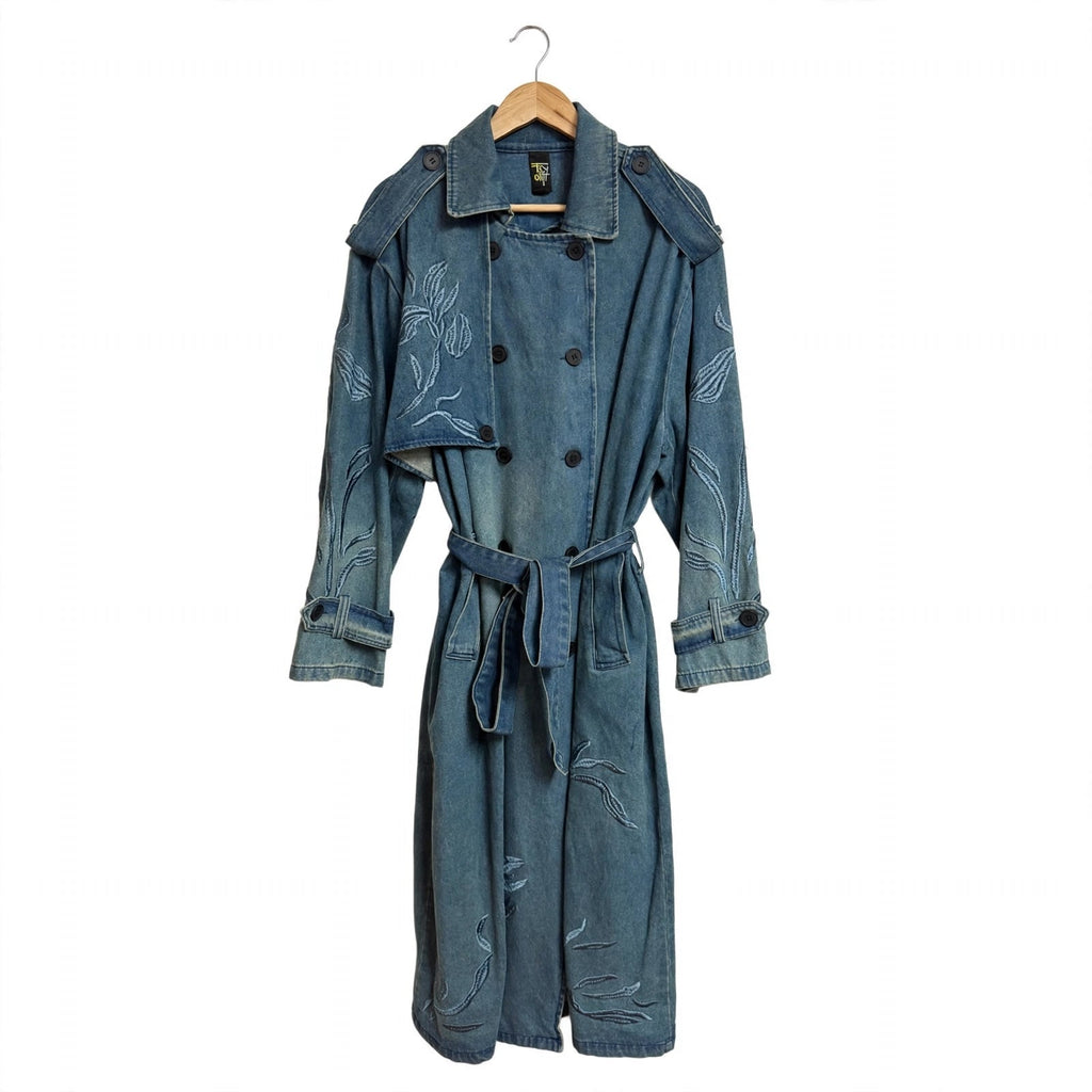 Gabardina Larga De Mezclilla Con Bordados - Las Cucadas