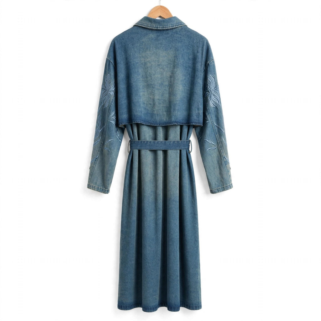 Gabardina Larga De Mezclilla Con Bordados - Las Cucadas