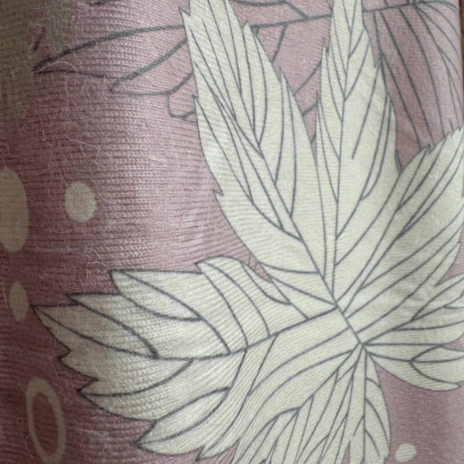 Jersey Punto Rosa Empolvado Estampado Botánico Hojas Talla Grande - Las Cucadas