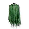 Cárdigan tipo kimono verde metálico de las cucadas de erisa con malla abierta y flecos en el bajo para eventos.