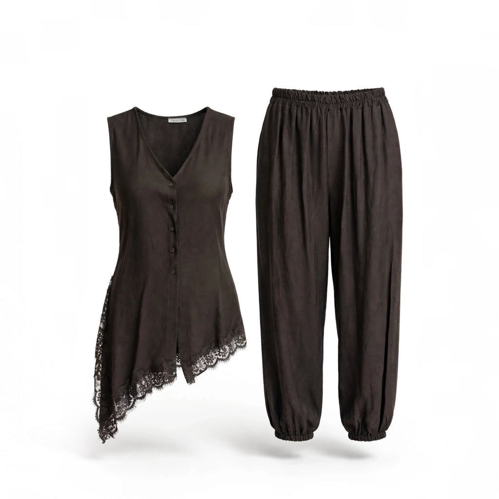 Conjunto de dos piezas las cucadas de erisa en color marrón, blusa sin mangas asimétrica con encaje y pantalón jogger