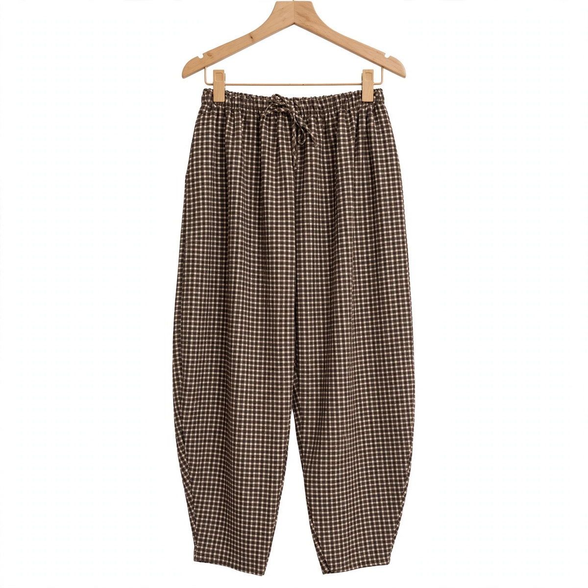 Pantalones las cucadas de erisa de corte holgado con estampado de cuadros vichy en tonos tierra y cintura elástica.