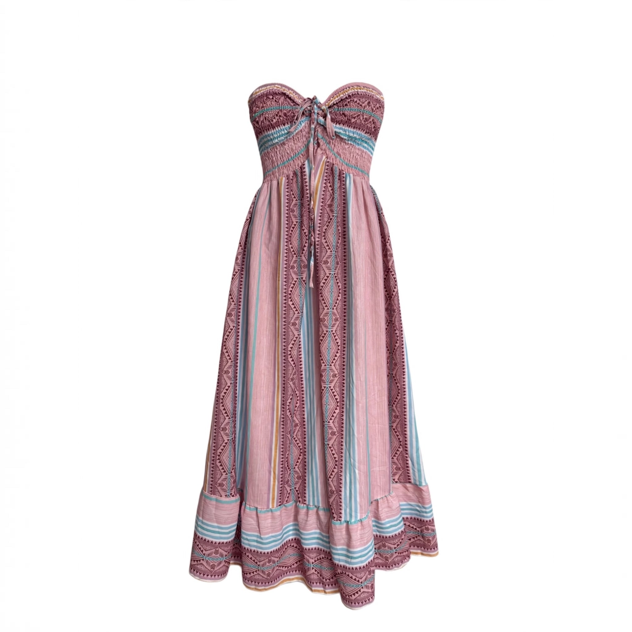 Vestido largo palabra de honor las cucadas de erisa con estampado étnico, rayas y cuerpo elástico nido de abeja.