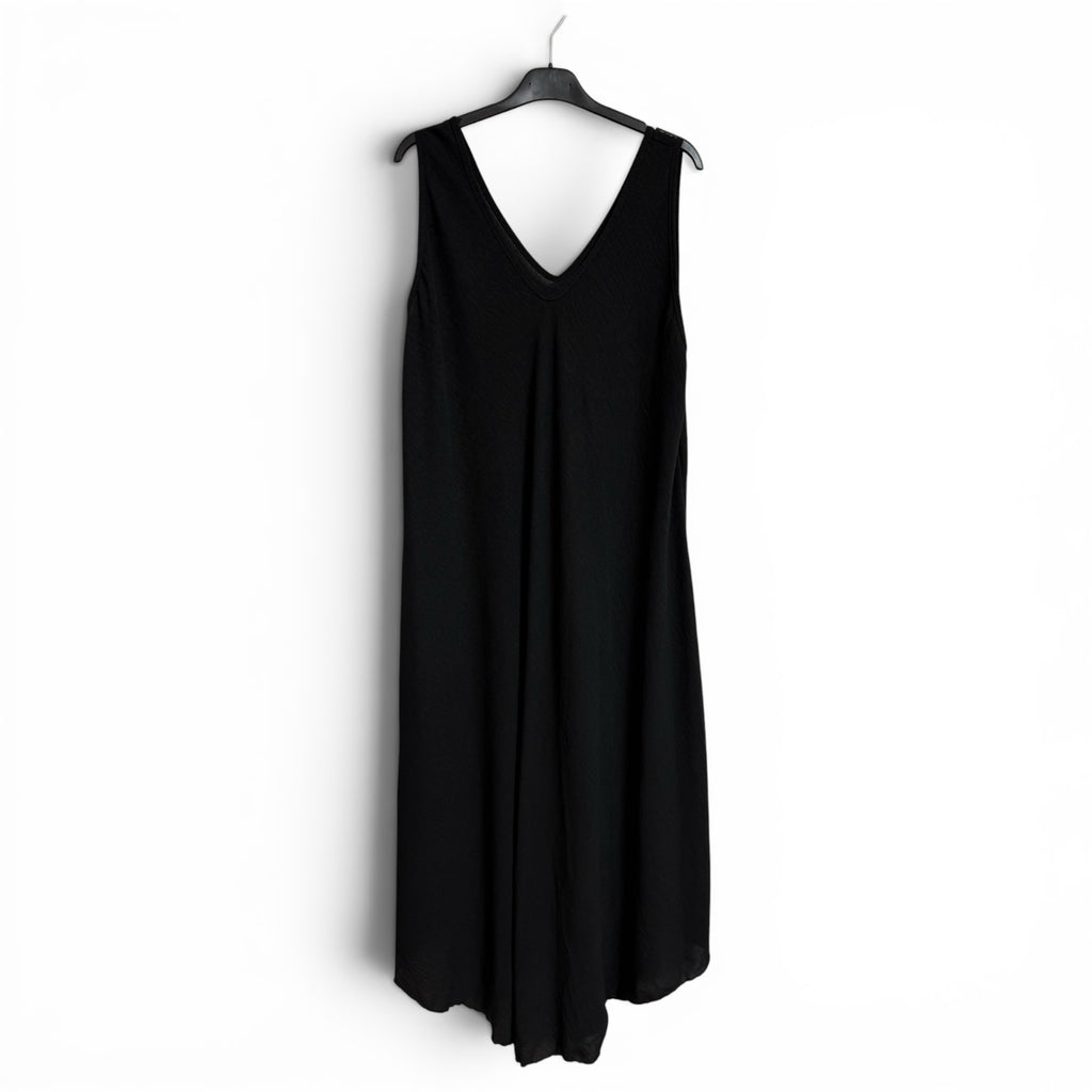 Vestido midi negro sin mangas de las cucadas de erisa con escote en V y tejido fluido ligero