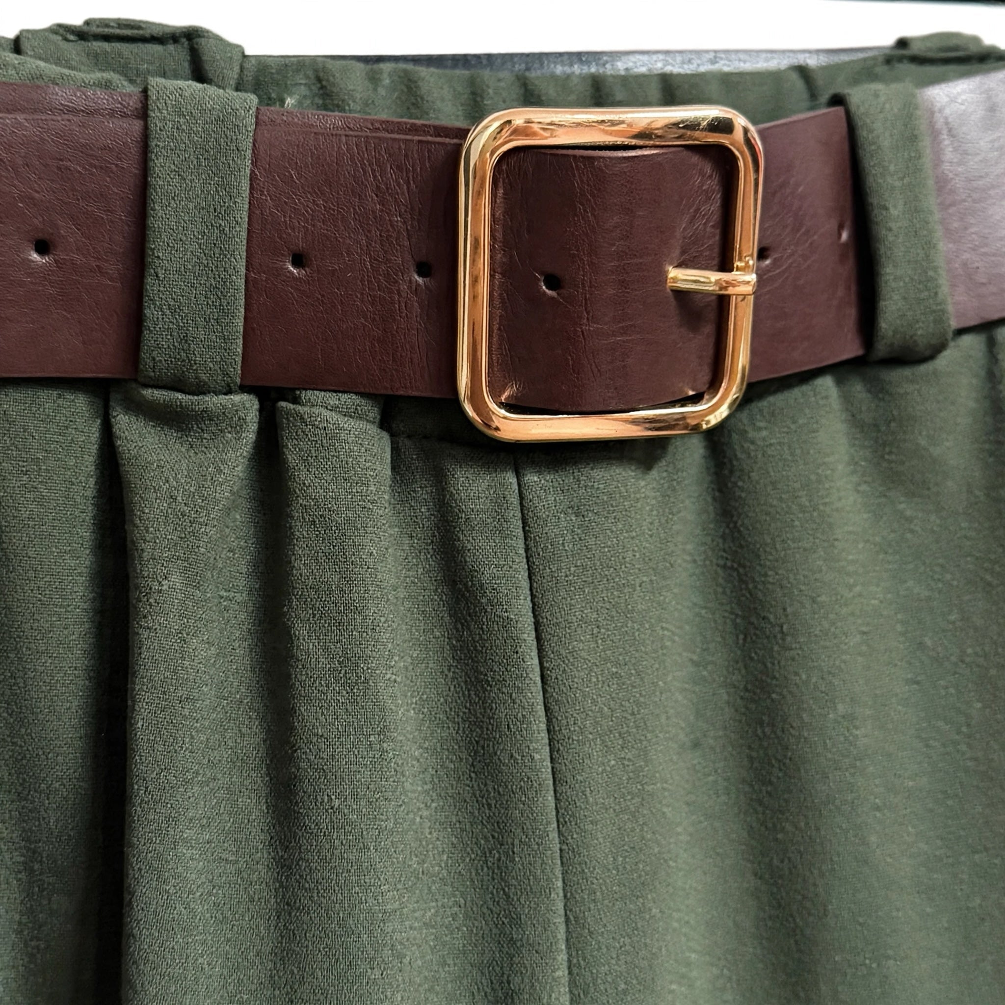 Pantalones De Corte Recto Con Cinturón Verde - Las Cucadas
