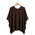Poncho de punto curvy marrón chocolate con cuello en V - Las Cucadas